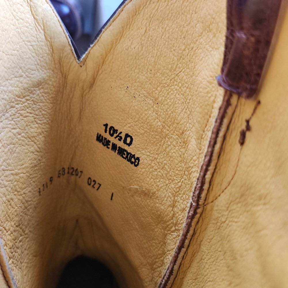 Men’s ostrich boots